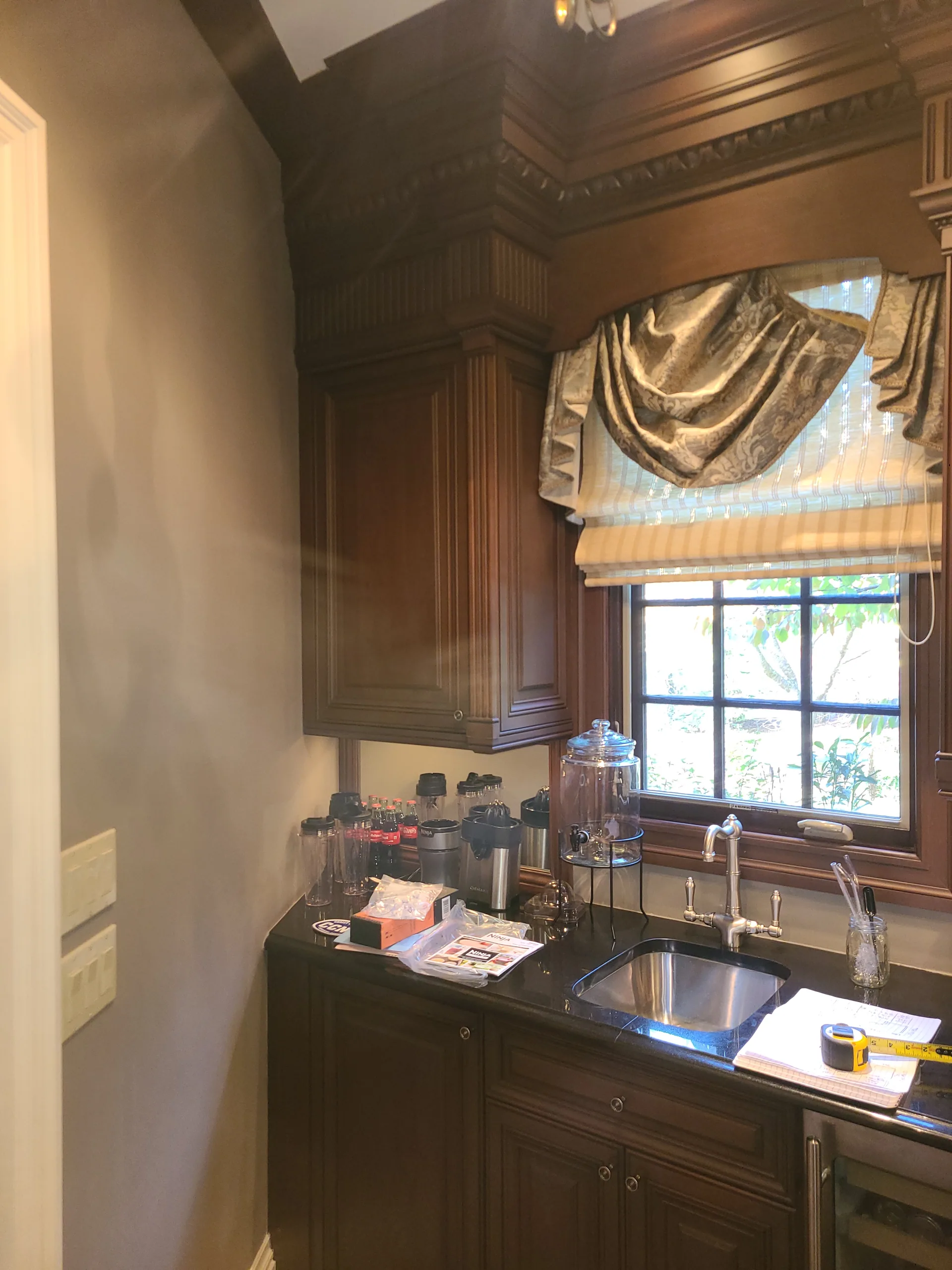 Traditional mahogany kitchen