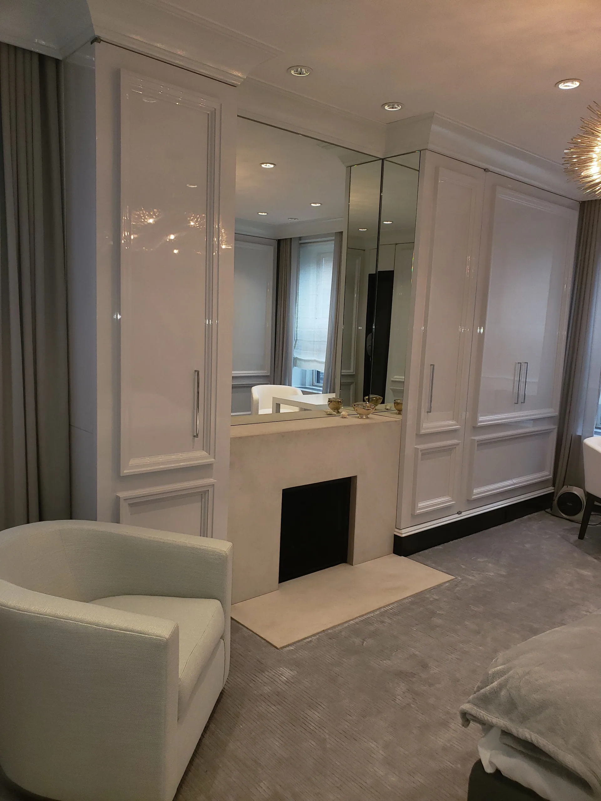 Lacquered Bedroom Suite — gallery 4