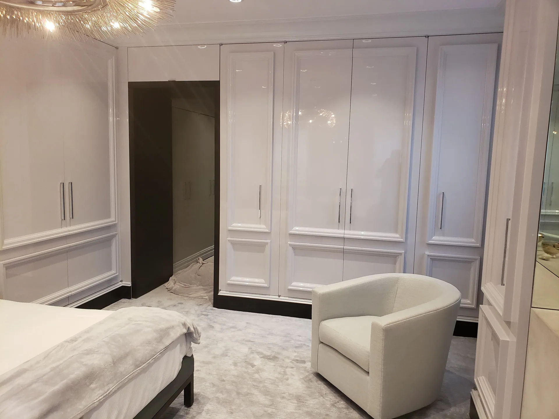 Lacquered Bedroom Suite — gallery 6