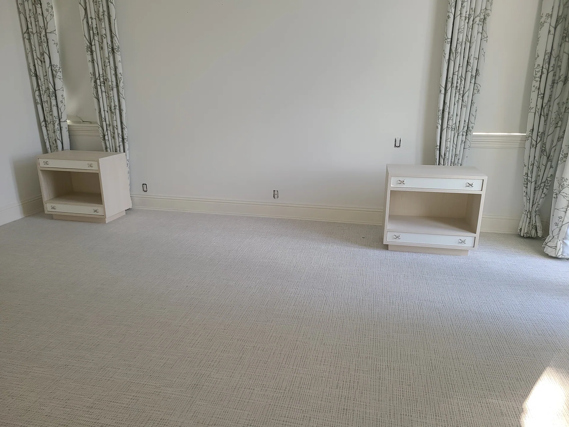 Oak Pedestal Dining Table — gallery 19