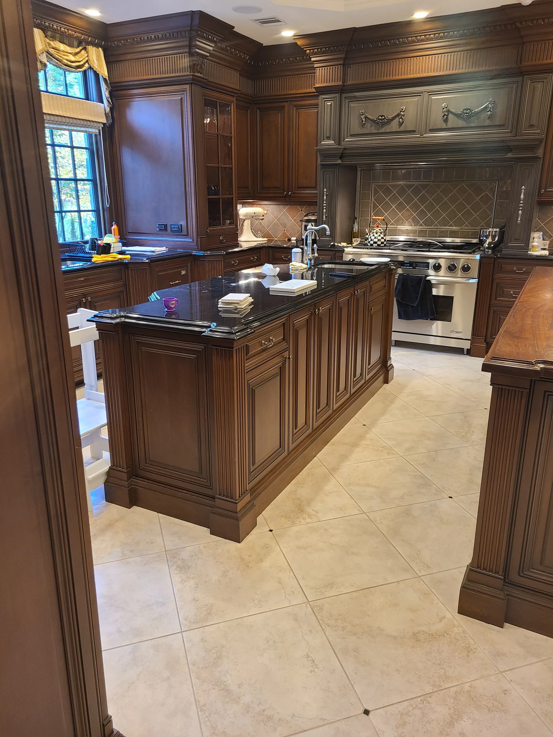 Traditional Mahogany Kitchen — gallery 4
