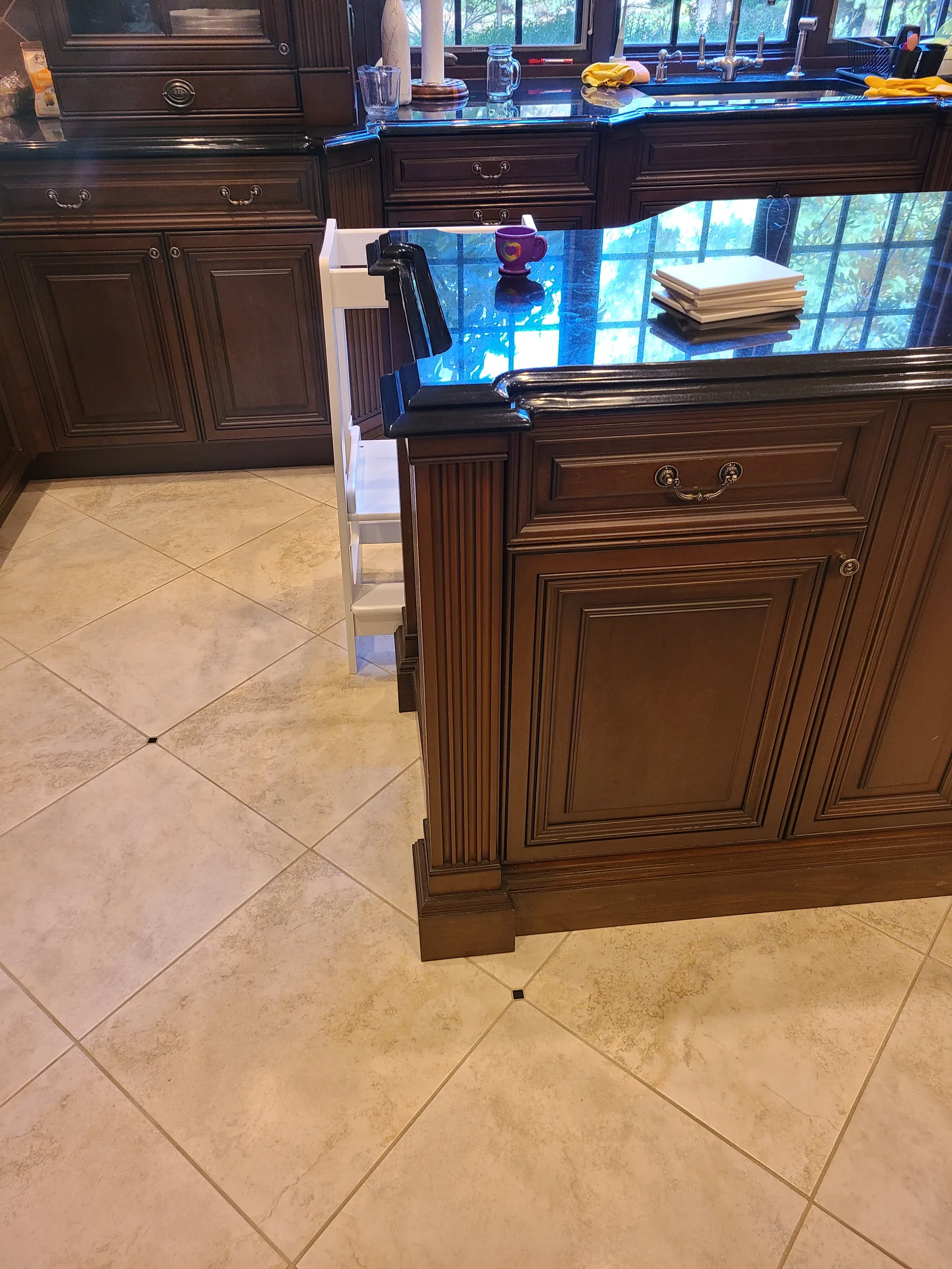 Traditional Mahogany Kitchen — gallery 6